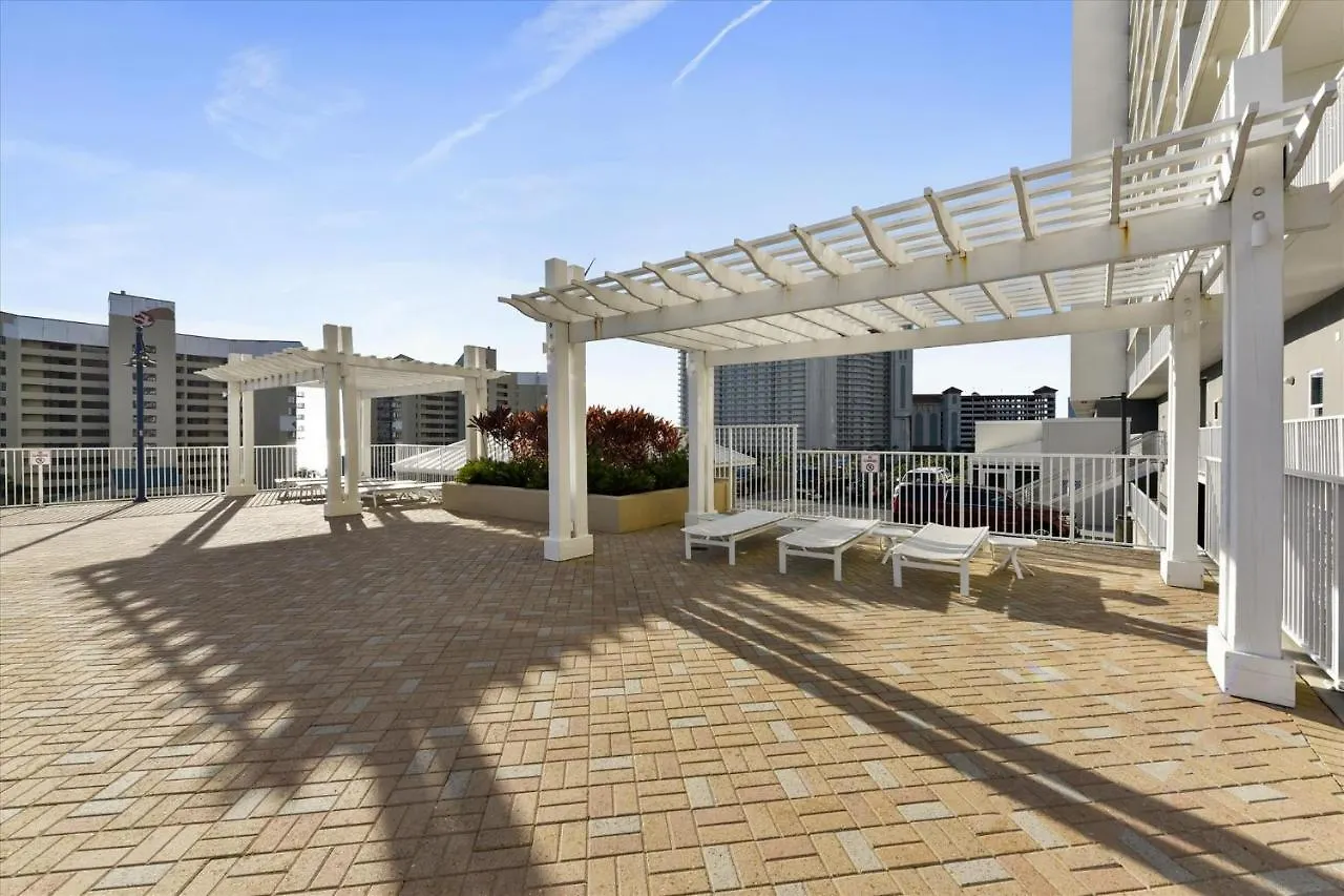 Laketown Wharf 835 - Very Cool 1 Bedroombunks, Sleeps 6, Free Fun! Condo Panama City Beach