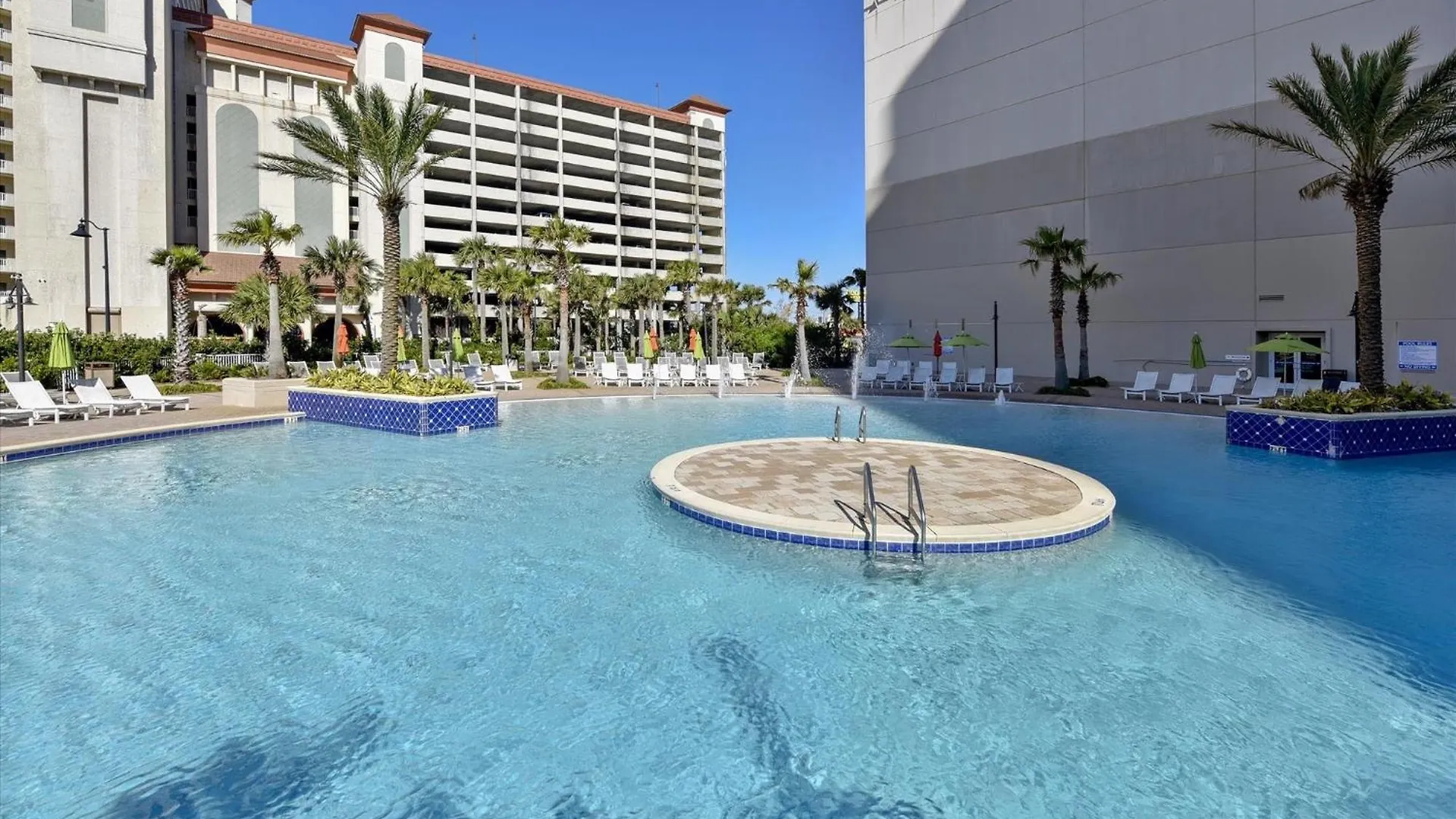 Laketown Wharf 835 - Very Cool 1 Bedroombunks, Sleeps 6, Free Fun! Condo Panama City Beach