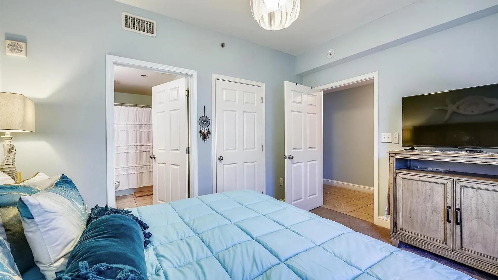 Laketown Wharf 835 - Very Cool 1 Bedroombunks, Sleeps 6, Free Fun! Condo Panama City Beach Apartment