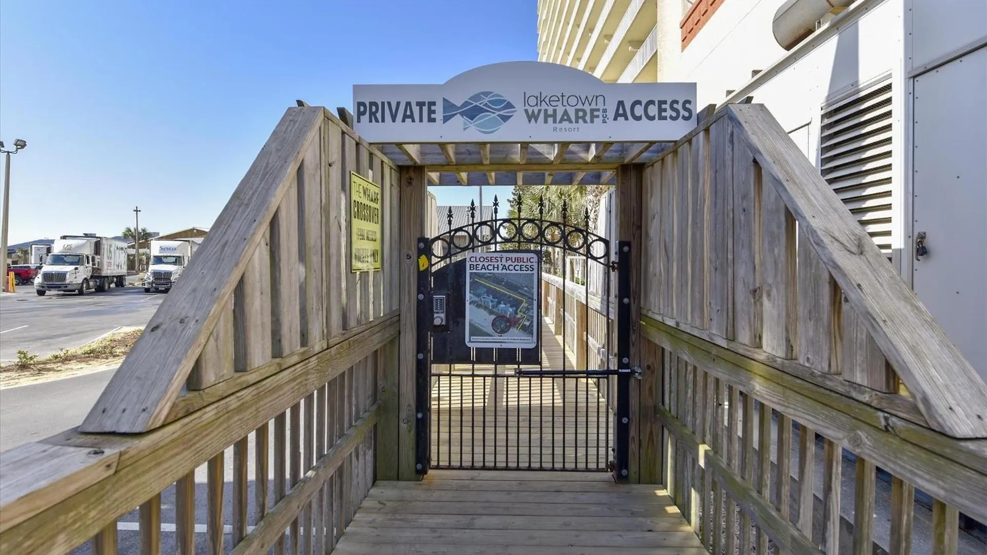 Laketown Wharf 835 - Very Cool 1 Bedroombunks, Sleeps 6, Free Fun! Condo Panama City Beach Apartment