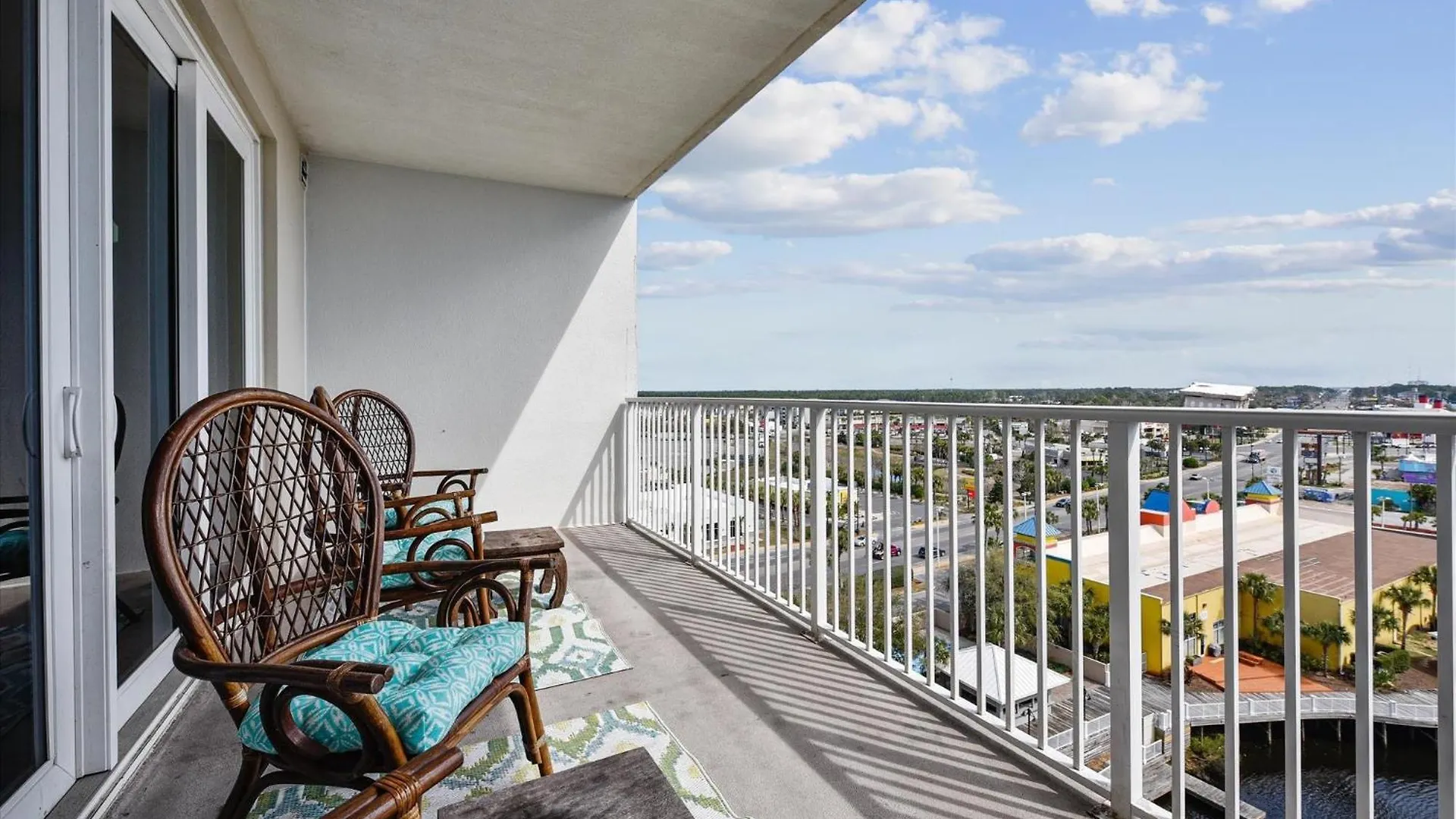 Laketown Wharf 835 - Very Cool 1 Bedroombunks, Sleeps 6, Free Fun! Condo Panama City Beach