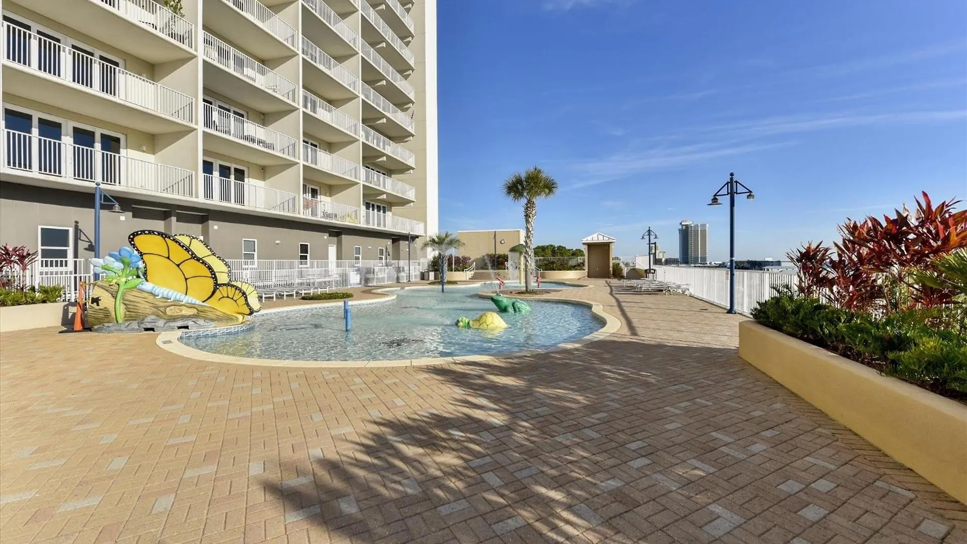 Laketown Wharf 835 - Very Cool 1 Bedroombunks, Sleeps 6, Free Fun! Condo Panama City Beach Apartment